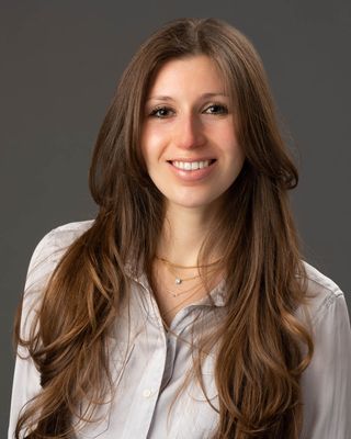 Remi Appel - Licensed Psychology Therapist in 10016 | Wellzy
