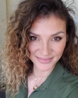 Adrienn Miklos - Licensed Psychology Therapist in 10016 | Wellzy