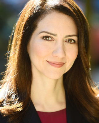 Christine Fernandez - Licensed Psychology Therapist in 10016 | Wellzy